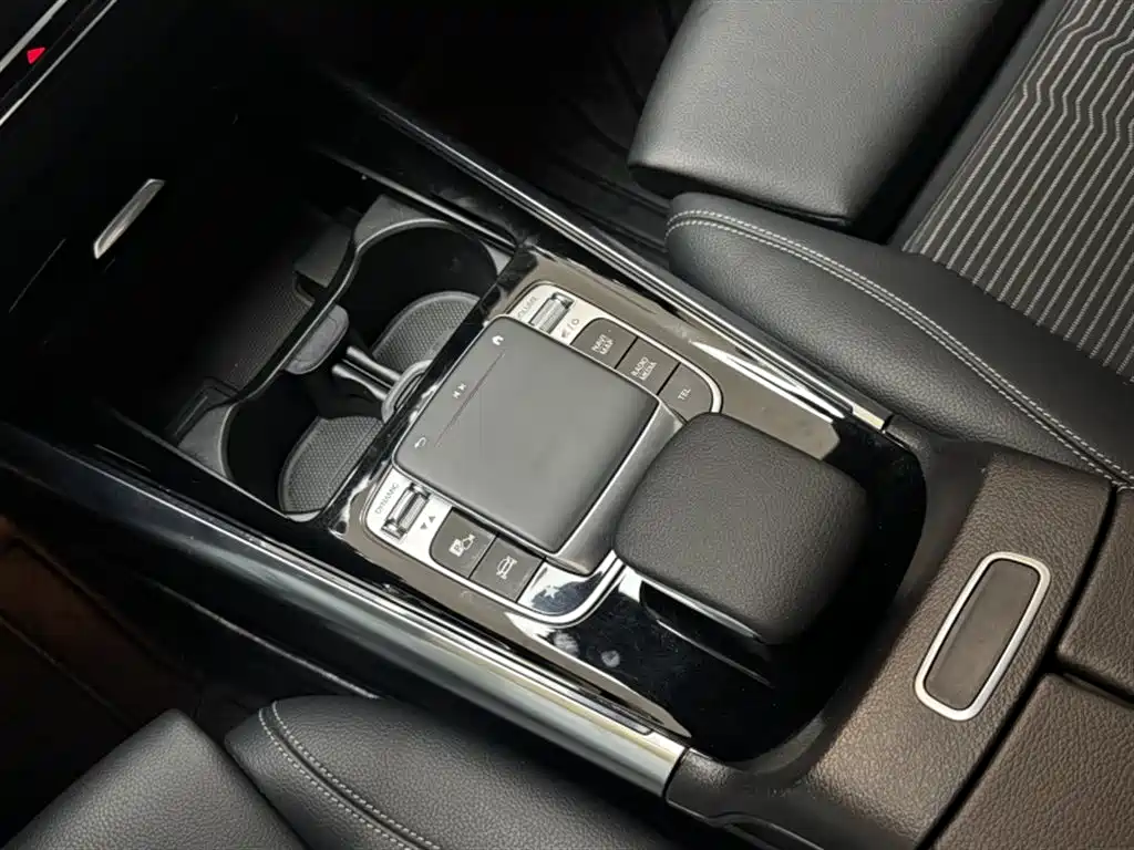 Mercedes-Benz B-Class — миниатюра 6