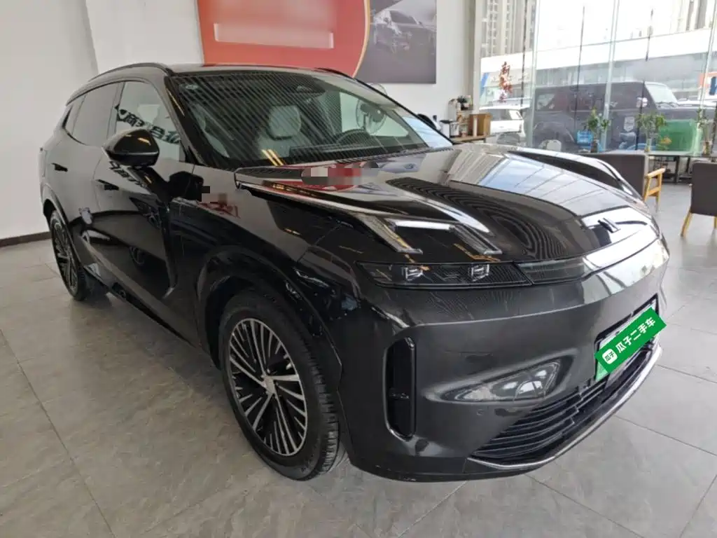 Lynk & Co 08 EM-P 2023 120km Pro
