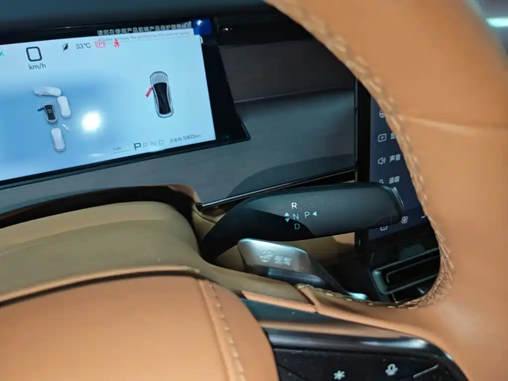 BYD Хань Ли — миниатюра 14