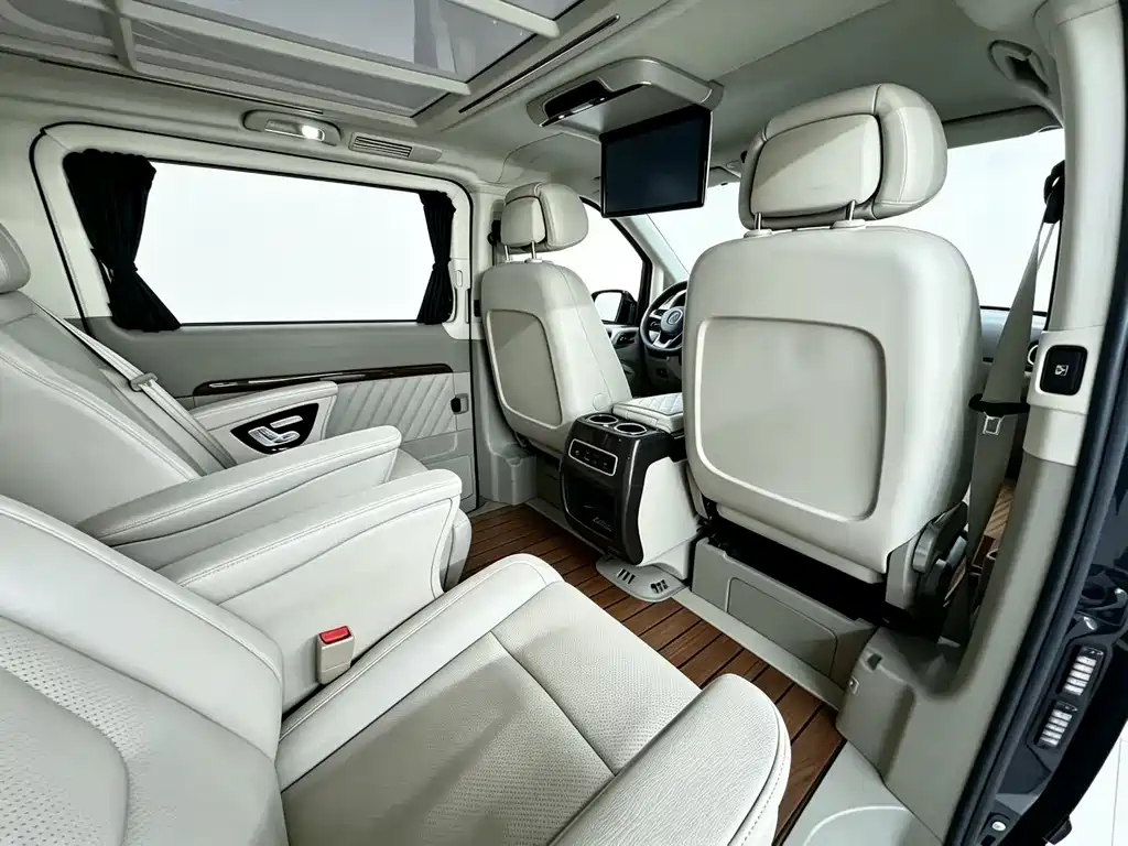 Mercedes-Benz Viano — миниатюра 5