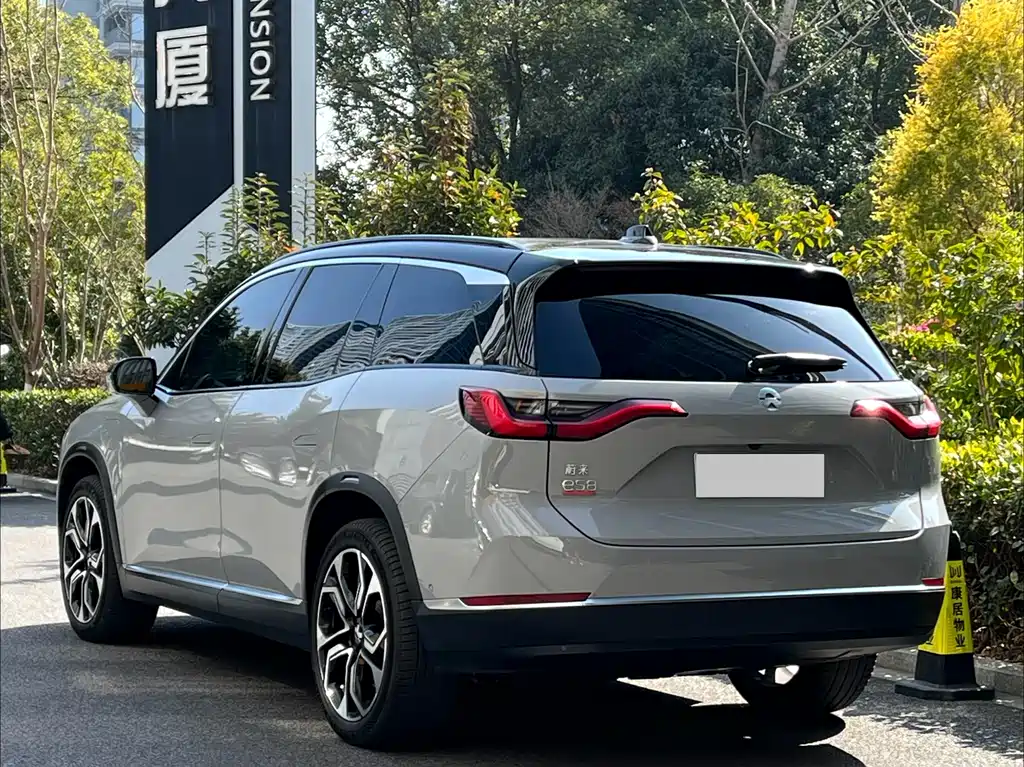 NIO NIO ES8