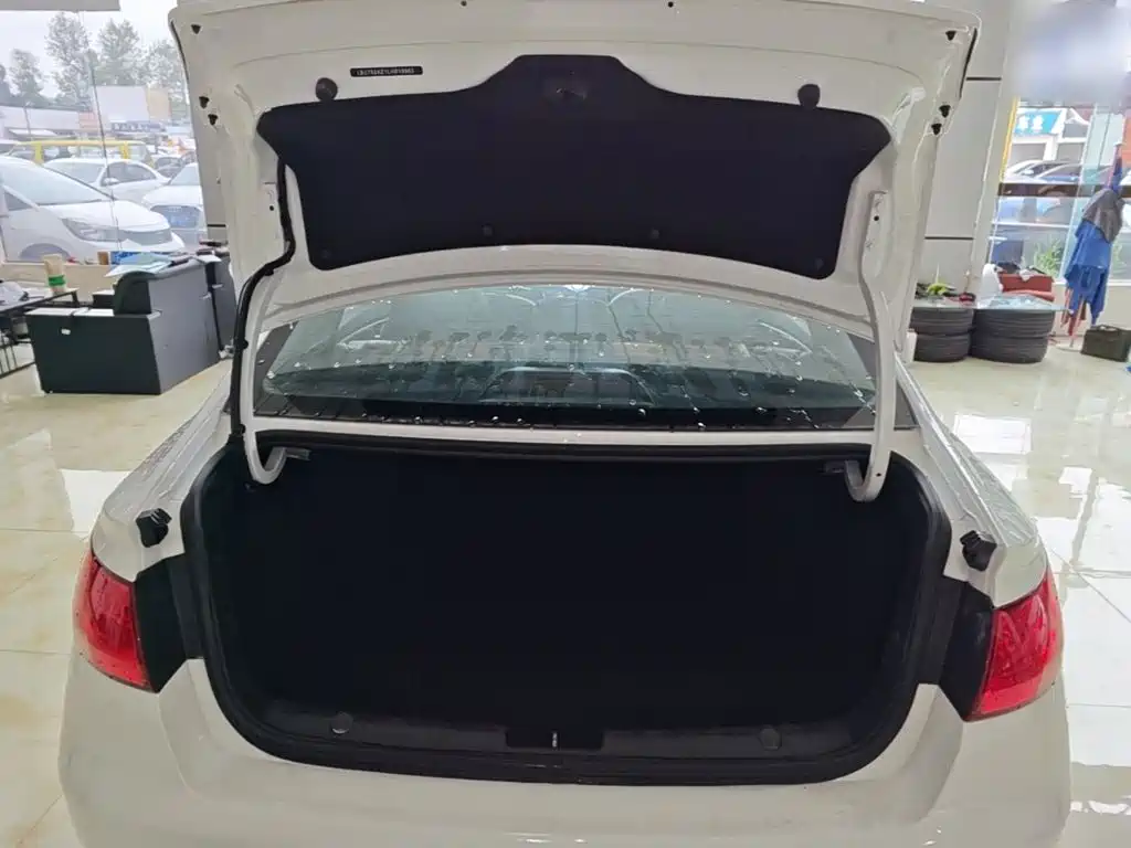 Geely Emgrand GL — миниатюра 19