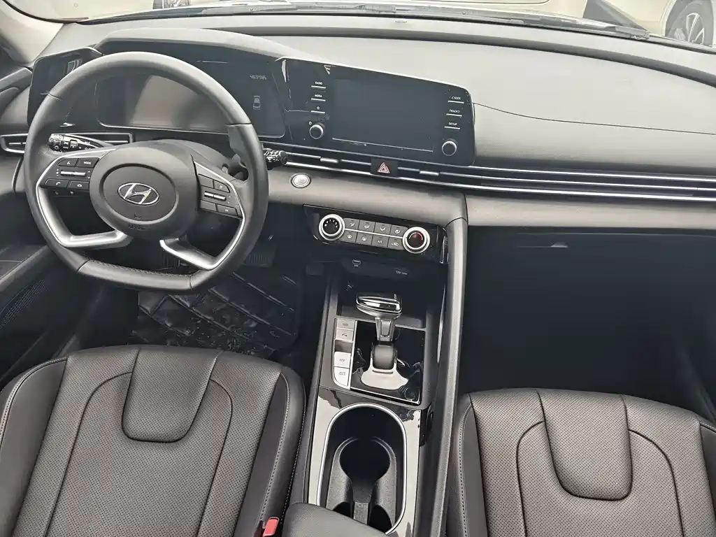 Hyundai Elantra 2022 1.5L CVT GLS Lead