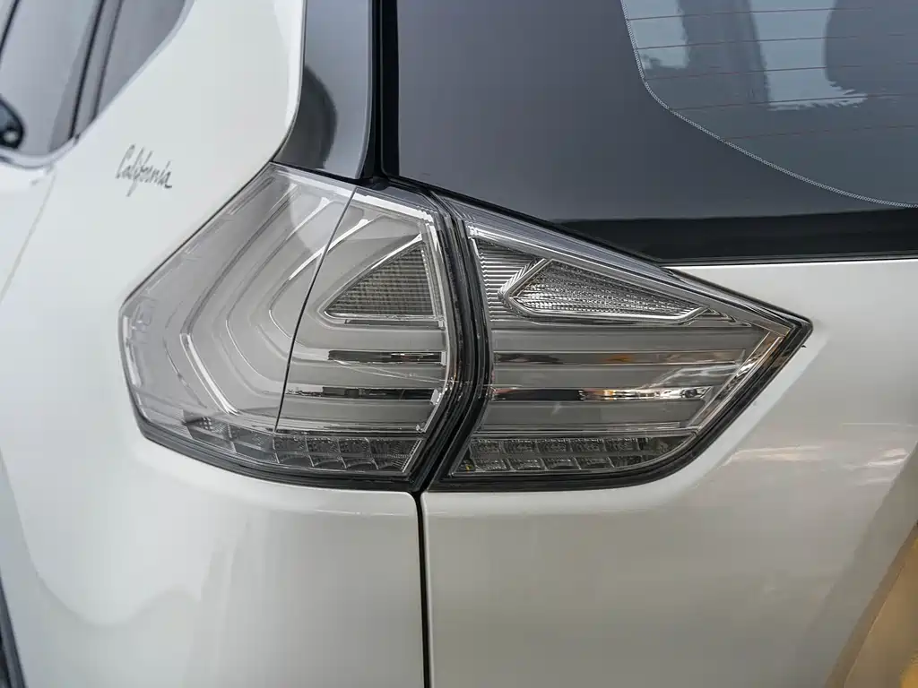 Nissan X-Trail — миниатюра 21