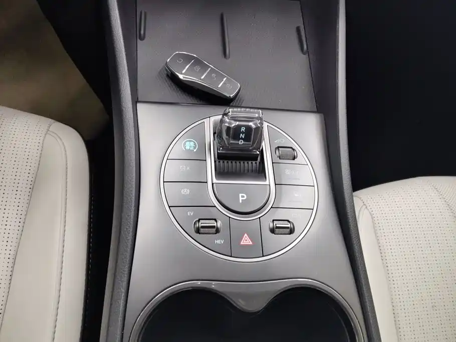 BYD Seal 05 DM-i — миниатюра 16