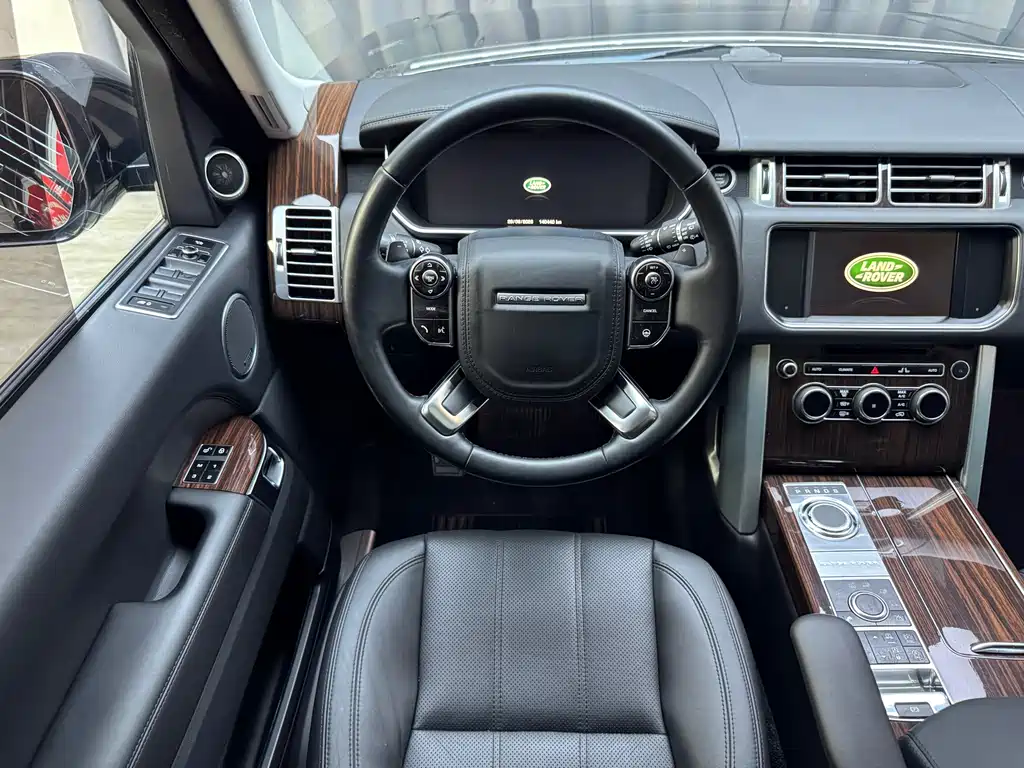Land Rover Range Rover — миниатюра 11