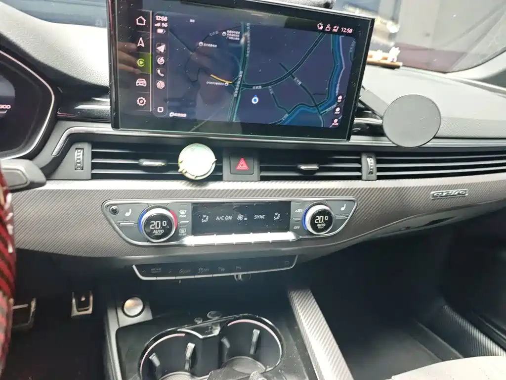 Audi A4L — миниатюра 14