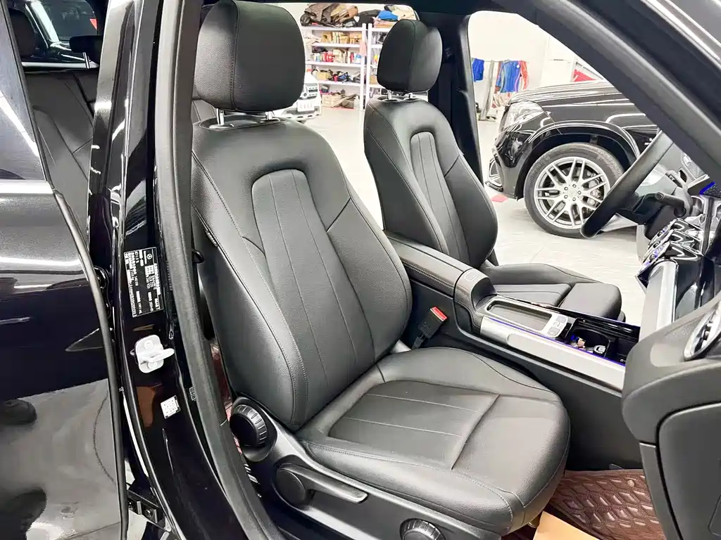 Mercedes-Benz GLB — миниатюра 15