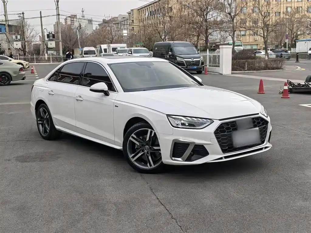 AUDI  A4L