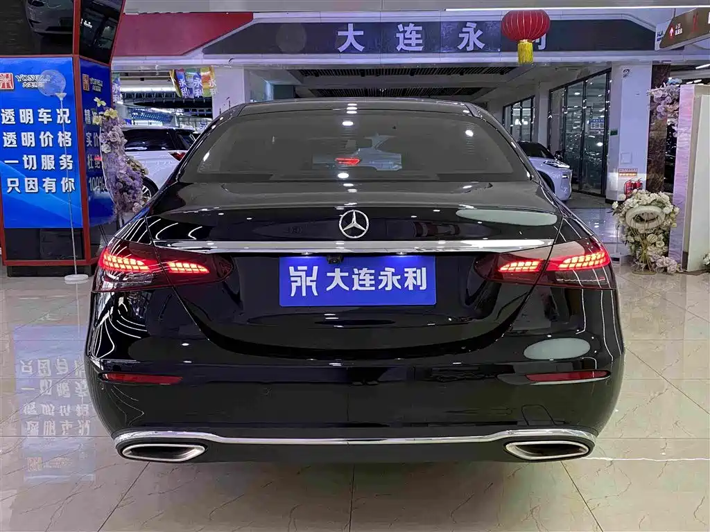 Mercedes-Benz E-Class — миниатюра 16