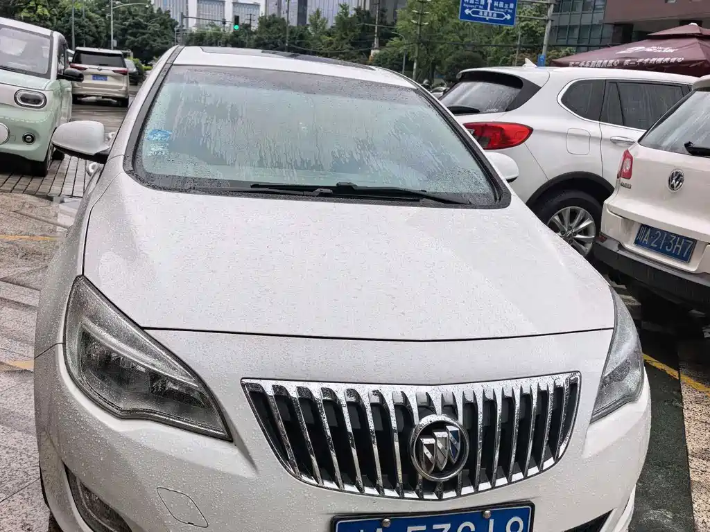 Buick Excelle — миниатюра 2