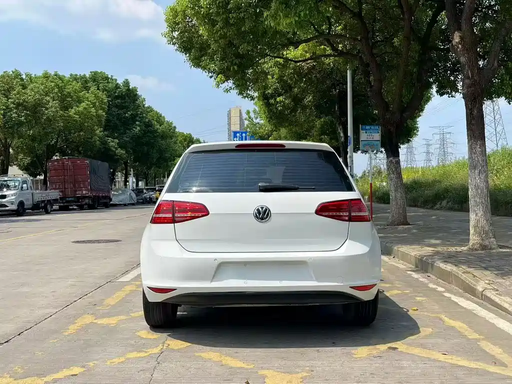 Volkswagen Golf — миниатюра 5