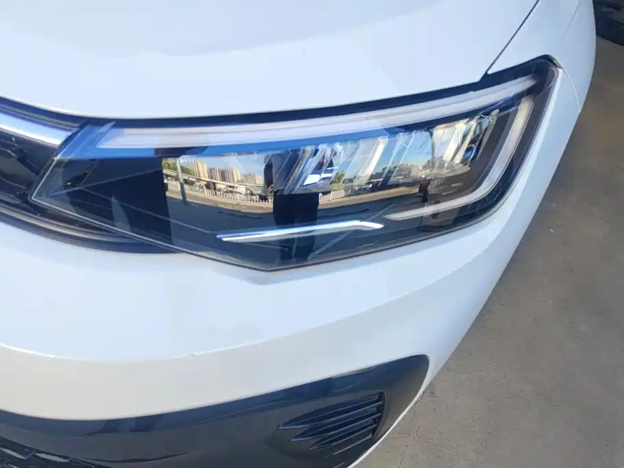 Volkswagen Lavida — миниатюра 5