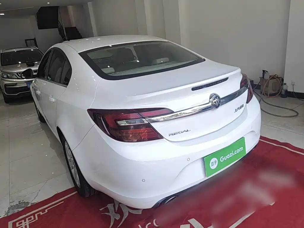Buick Regal — миниатюра 5