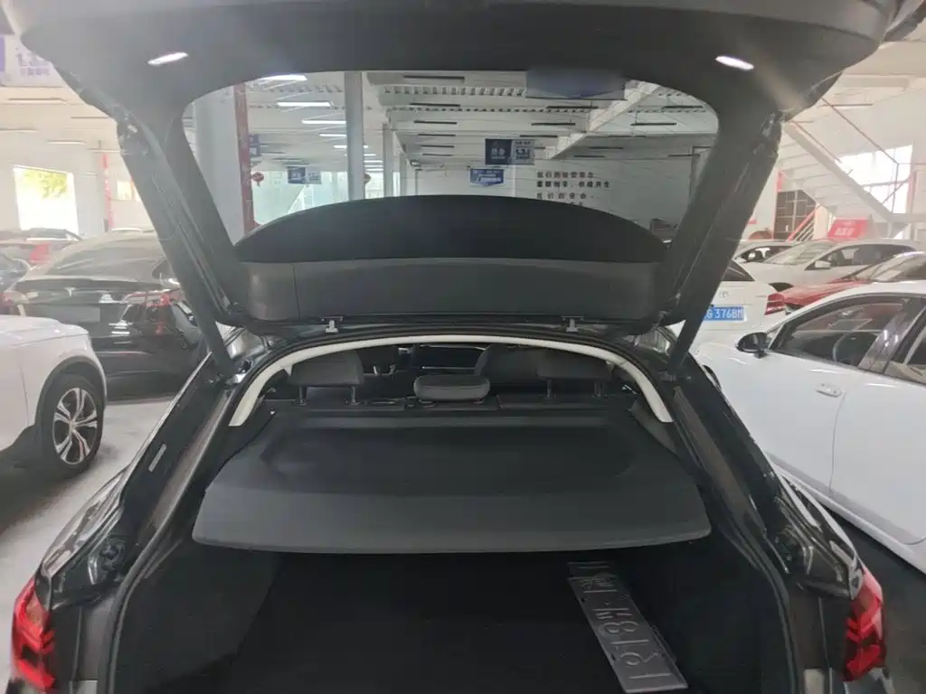 Audi Q3 Sportback — миниатюра 19
