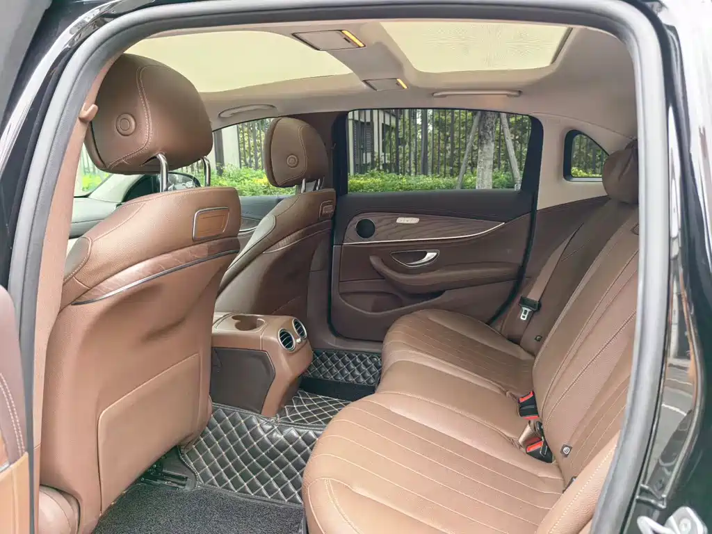Mercedes-Benz E-Class E 2020 E 300 L Fashion