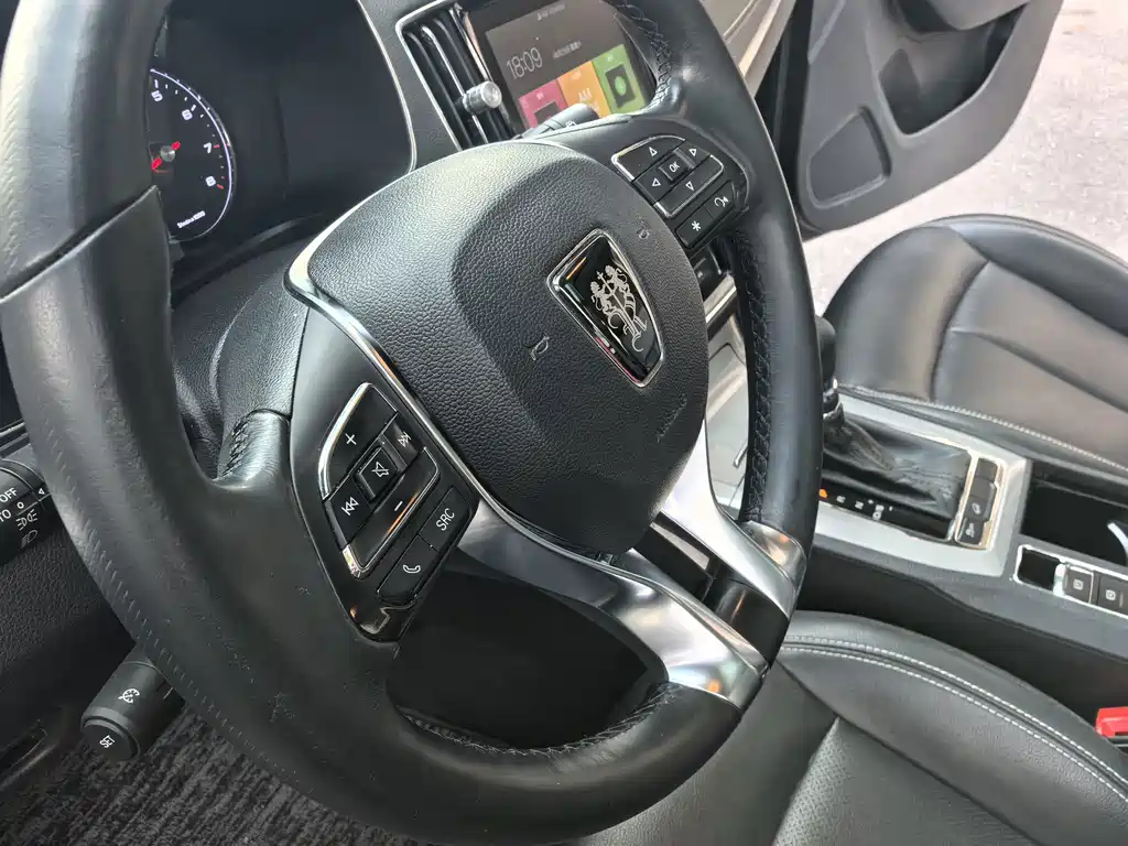 Roewe RX5 — миниатюра 15