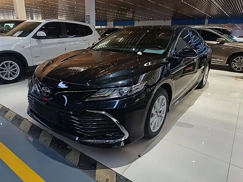 Toyota Camry 2021
