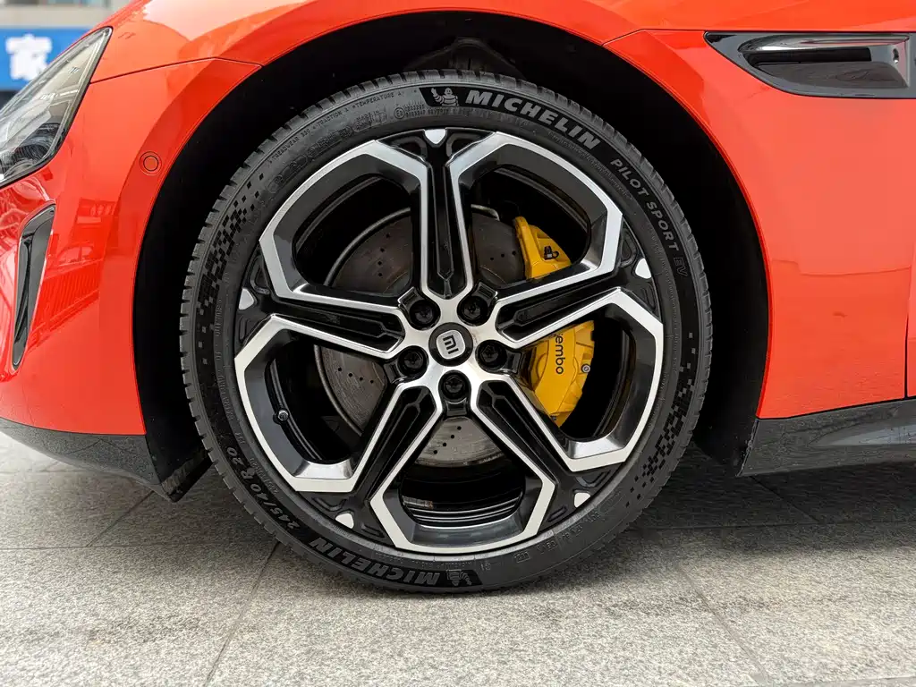 XIAOMI CAR XIAOMI SU7