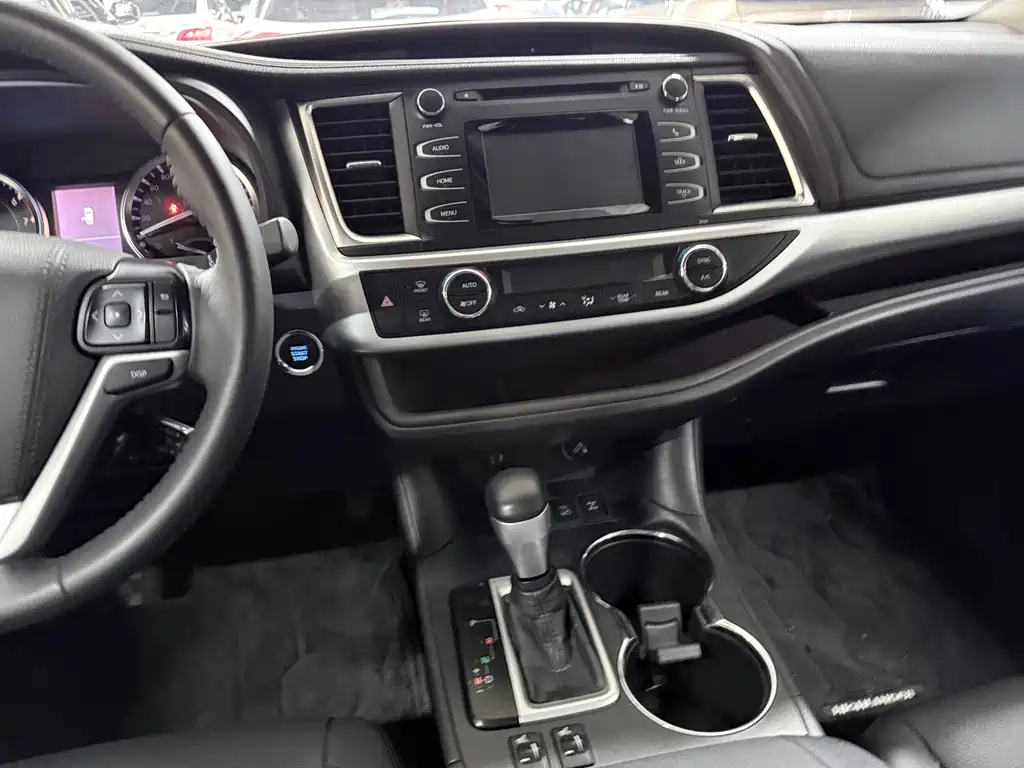 Toyota Highlander — миниатюра 15