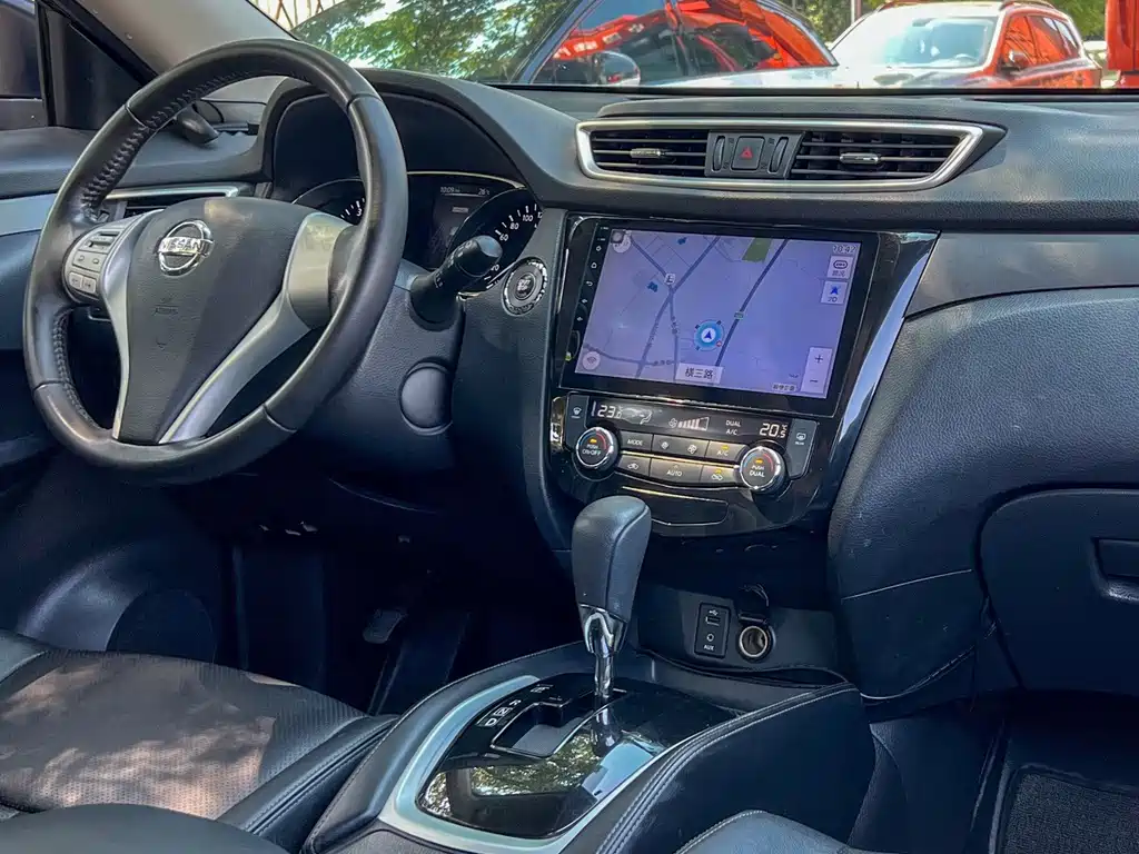 Nissan X-Trail — миниатюра 11