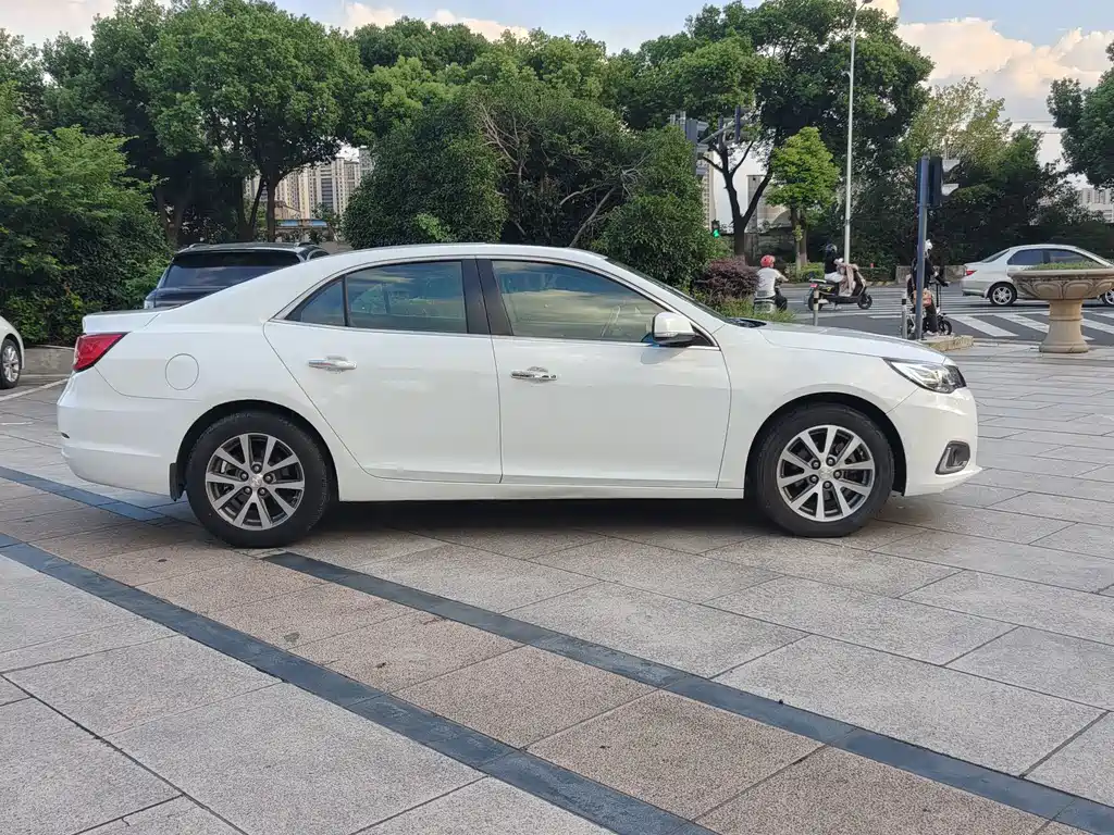 Chevrolet Malibu — миниатюра 7