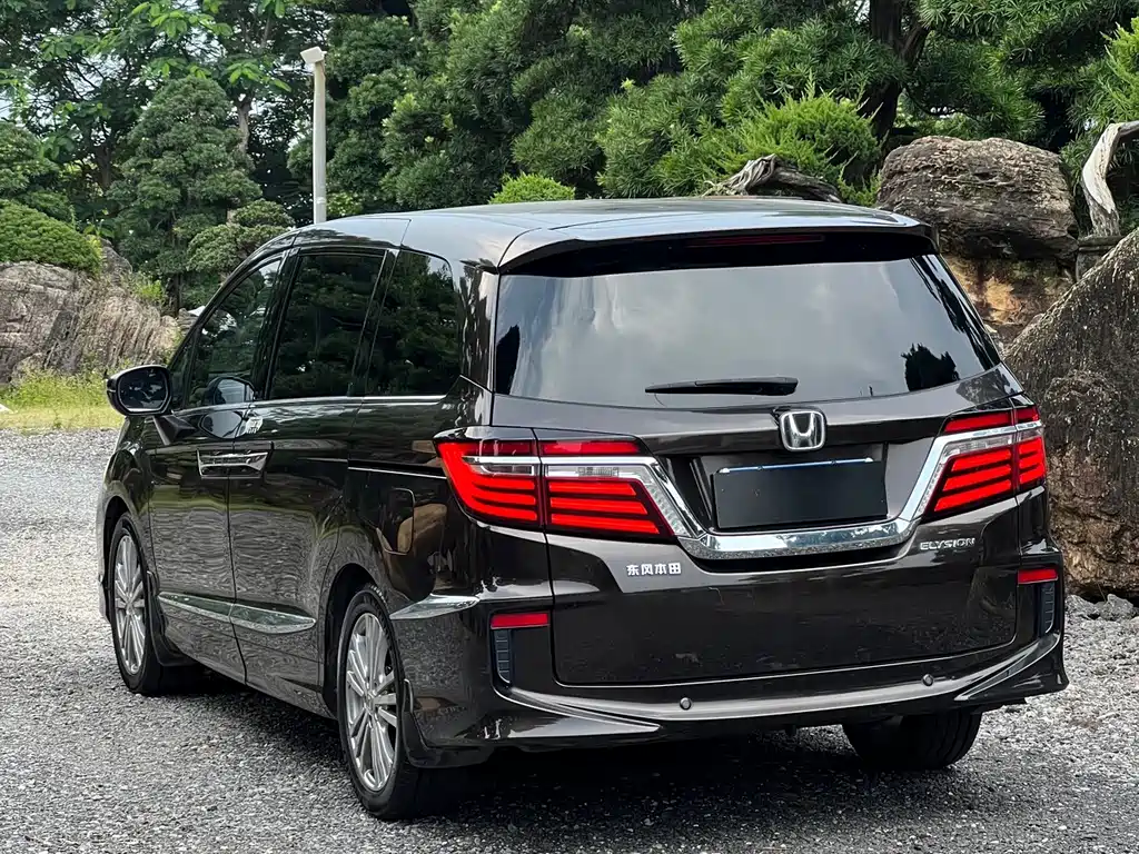 Honda Elysion — миниатюра 4