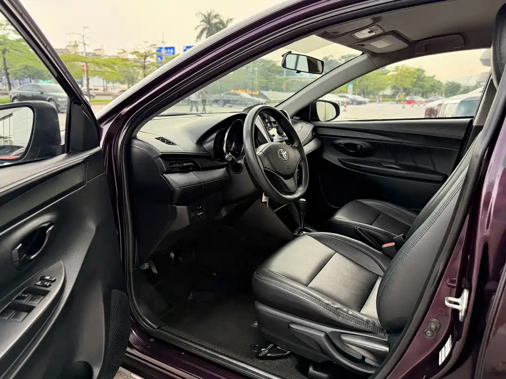 Toyota Vios FS — миниатюра 9