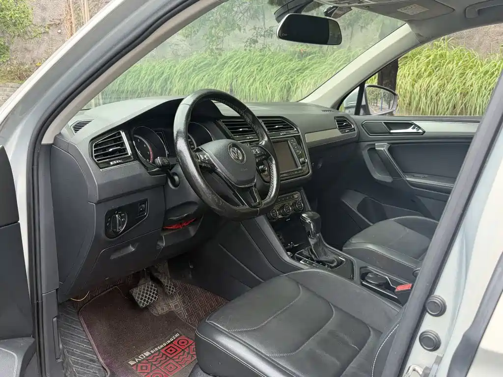 Volkswagen Tiguan L — миниатюра 3