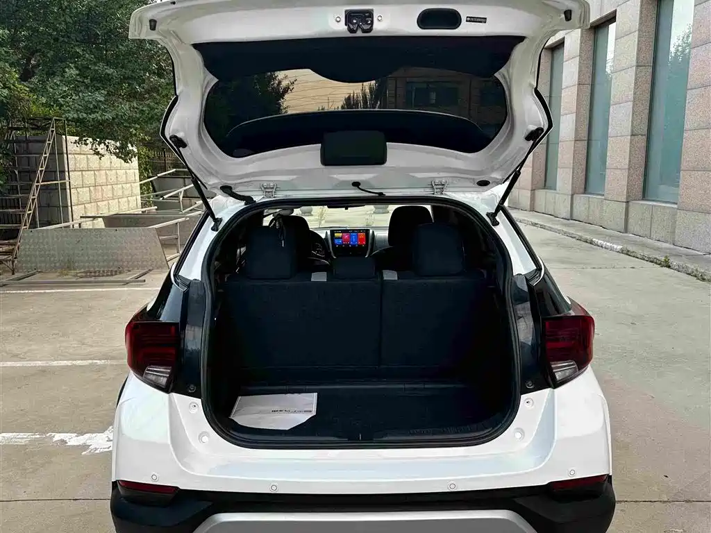 Toyota Yaris L — миниатюра 16