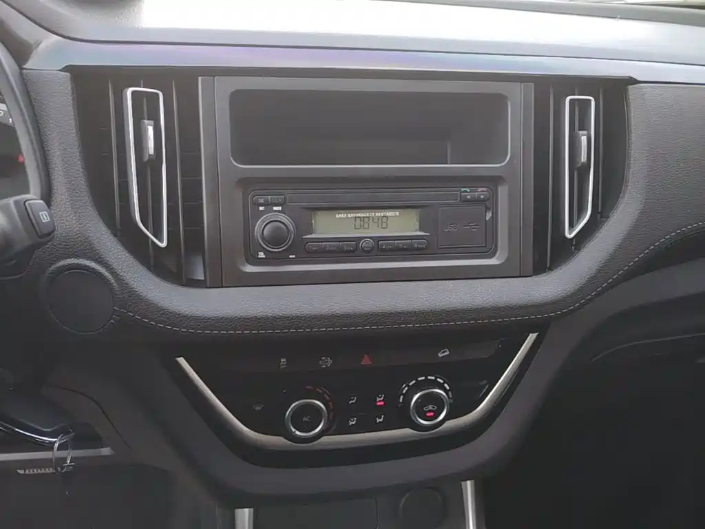 Isuzu RE-MAX Ruimai — миниатюра 13