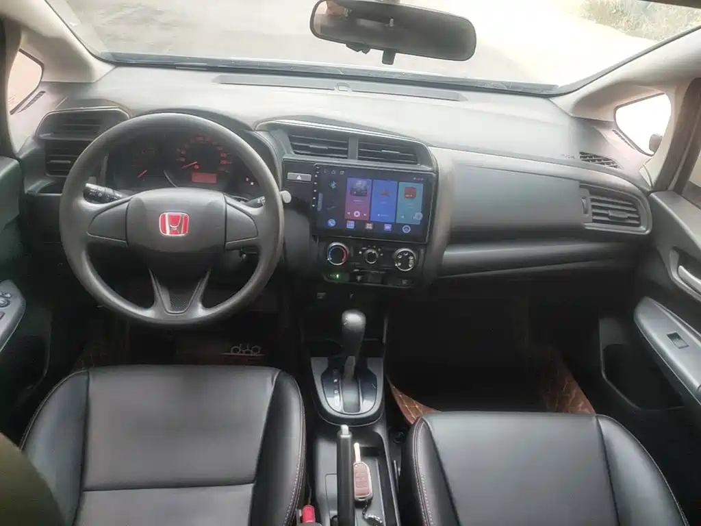 Honda Fit — миниатюра 10