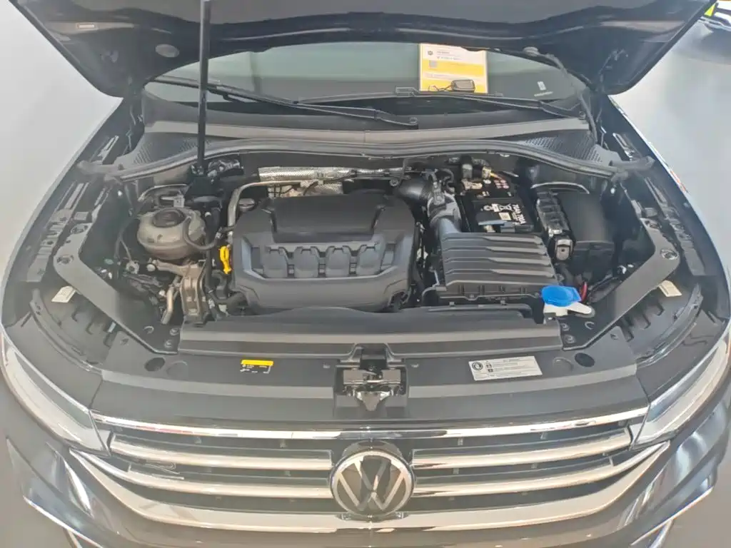 Volkswagen Tiguan L — миниатюра 20