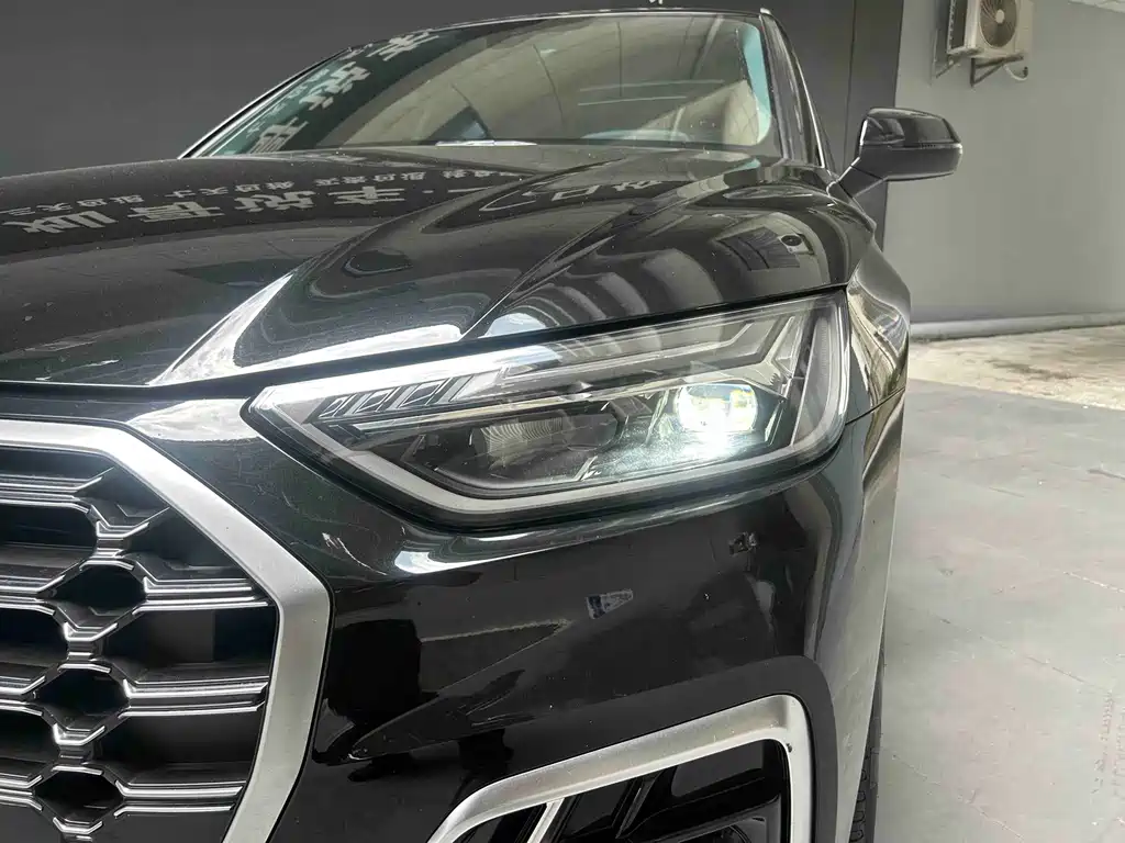 Audi Q5L — миниатюра 2