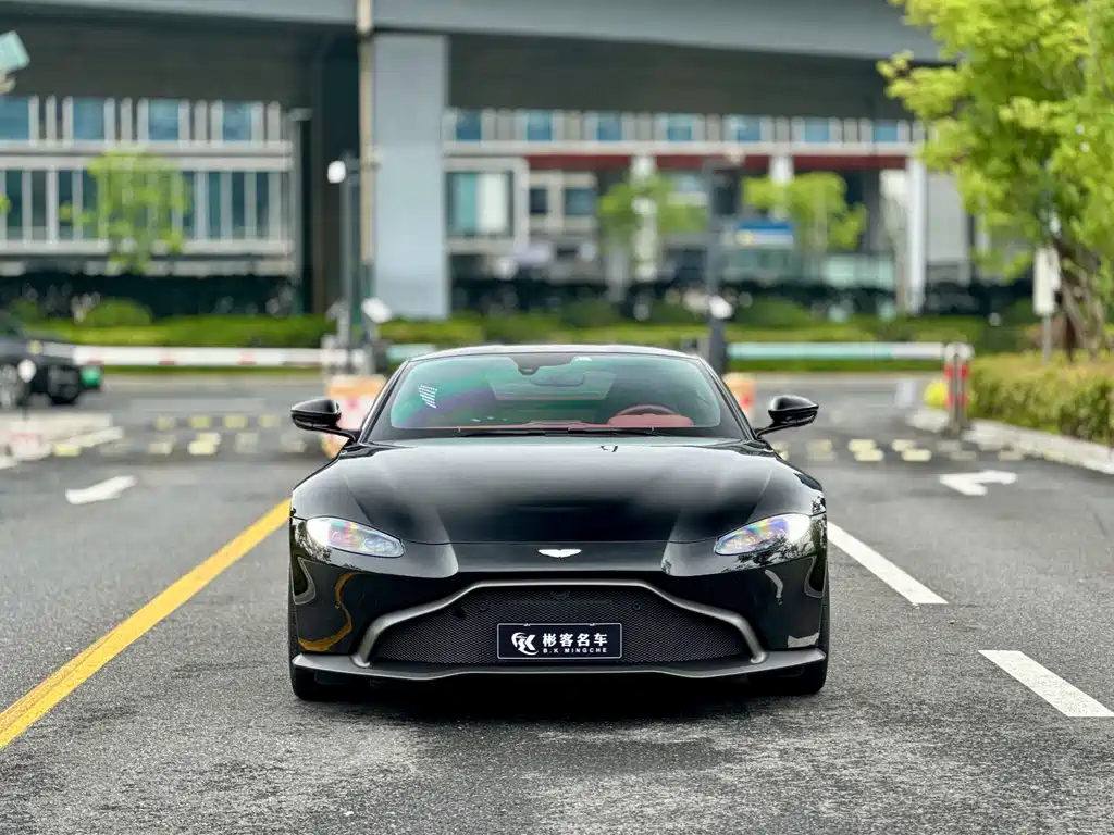 Aston Martin V8 Vantage — миниатюра 2