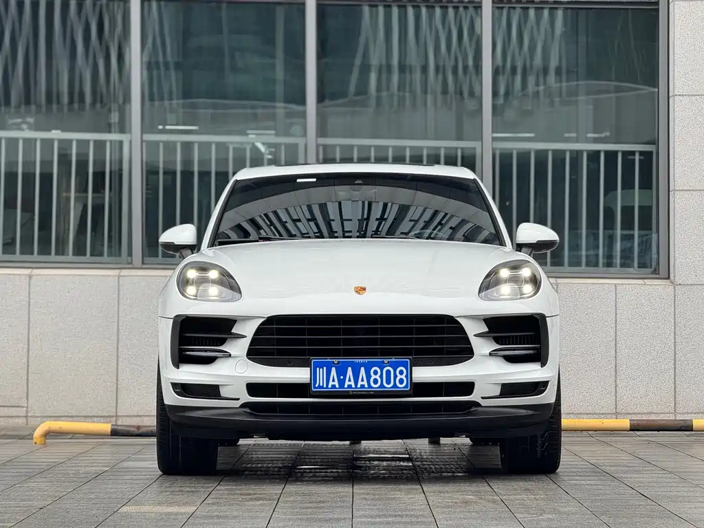 Porsche Macan — миниатюра 2