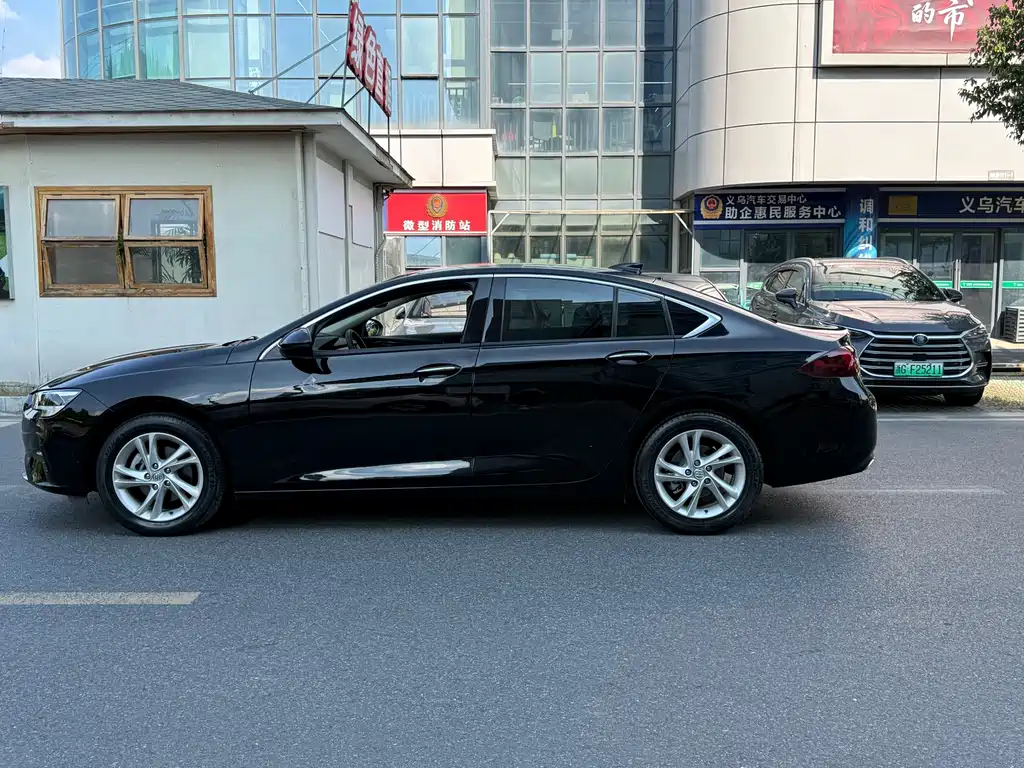 Buick Regal — миниатюра 4