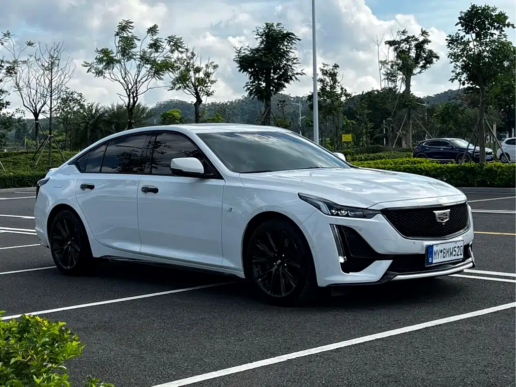 Cadillac CT5 2022 28T