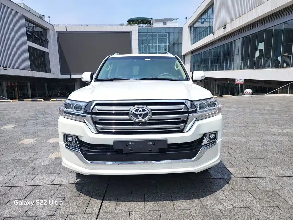 Toyota Land Cruiser — миниатюра 2