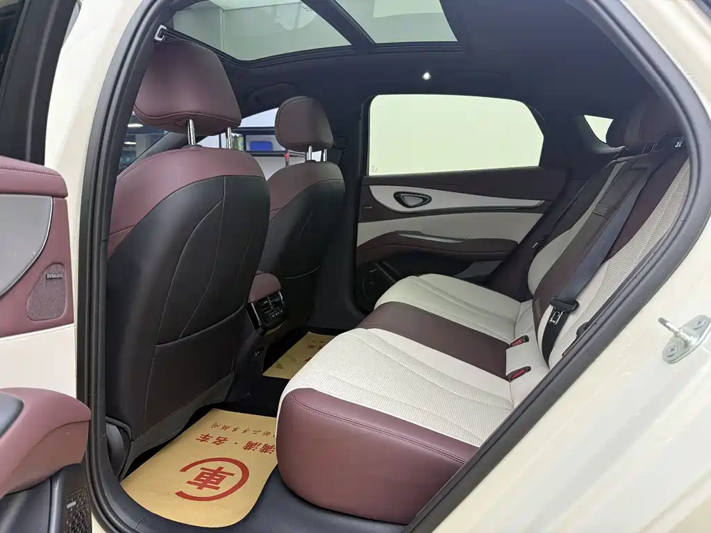 BYD Seal 07 DM-i — миниатюра 6