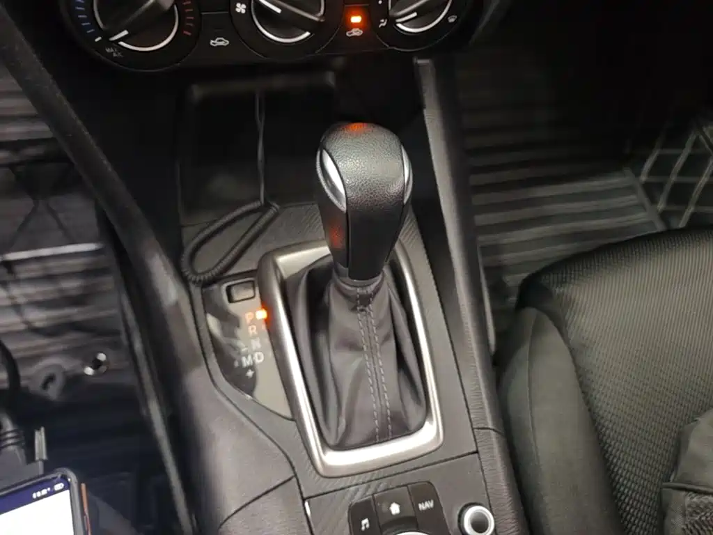 Mazda 3 Axela — миниатюра 14