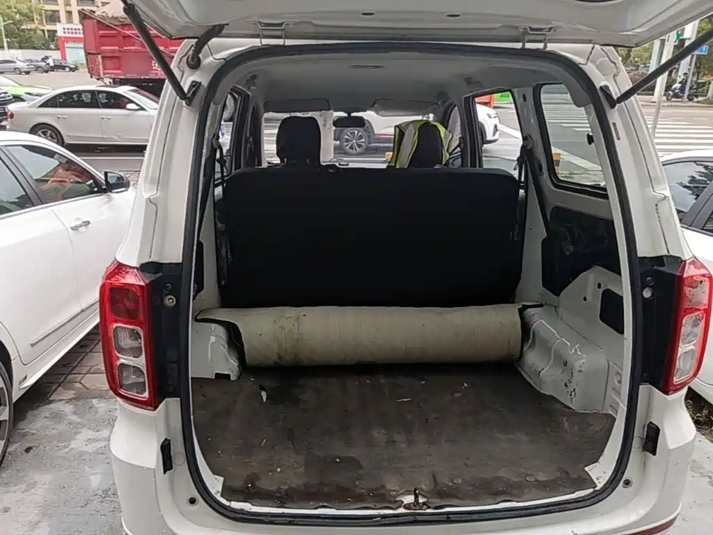 Wuling Hongguang — миниатюра 19