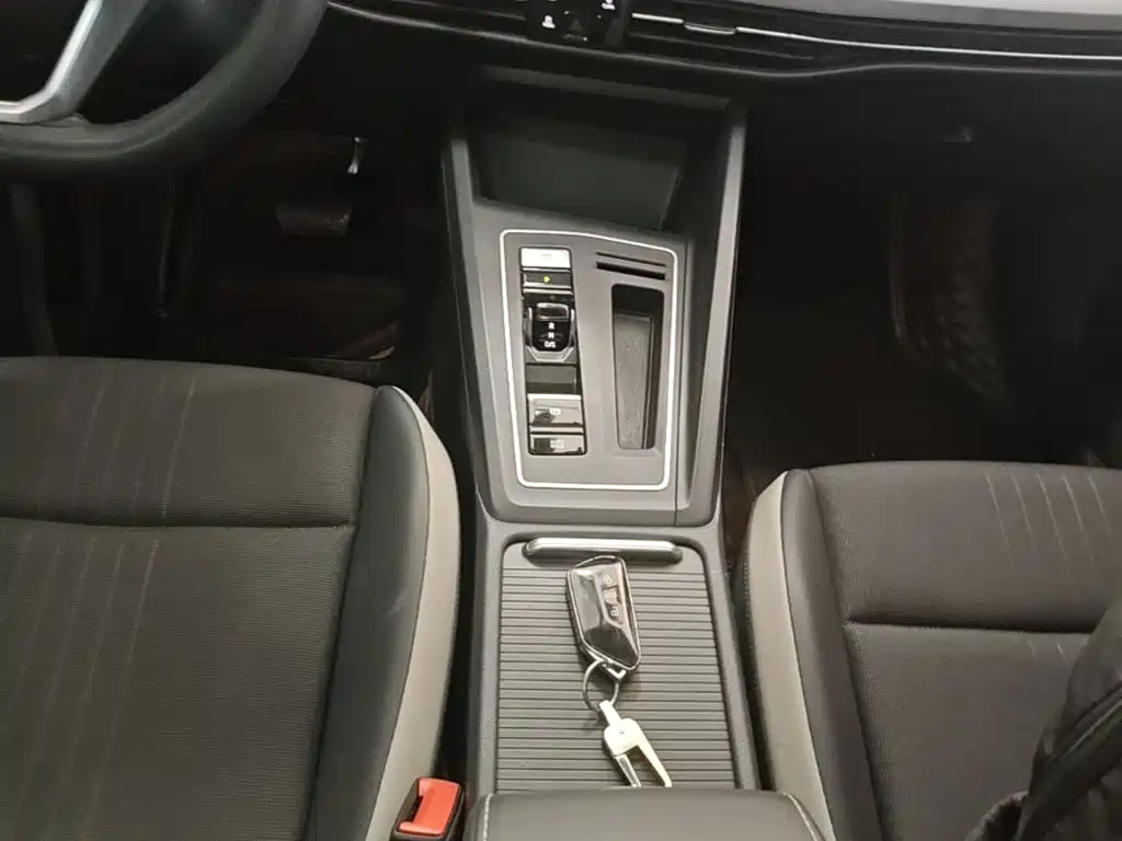 Volkswagen Golf — миниатюра 14