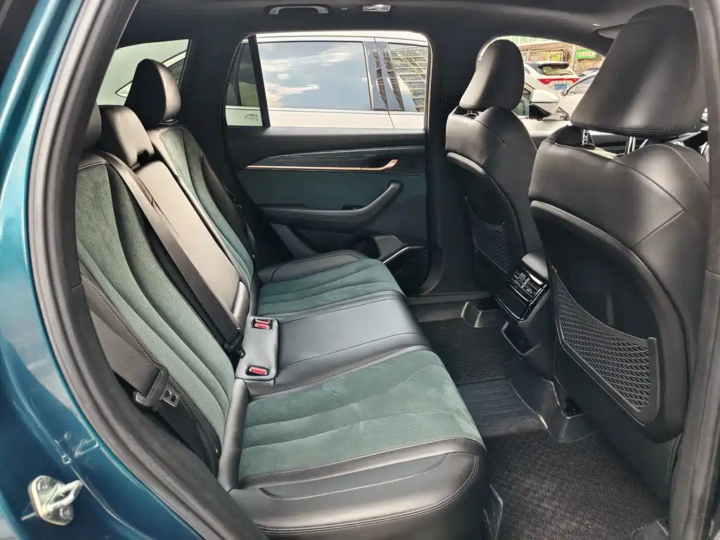 Geely Xingyue L — миниатюра 10