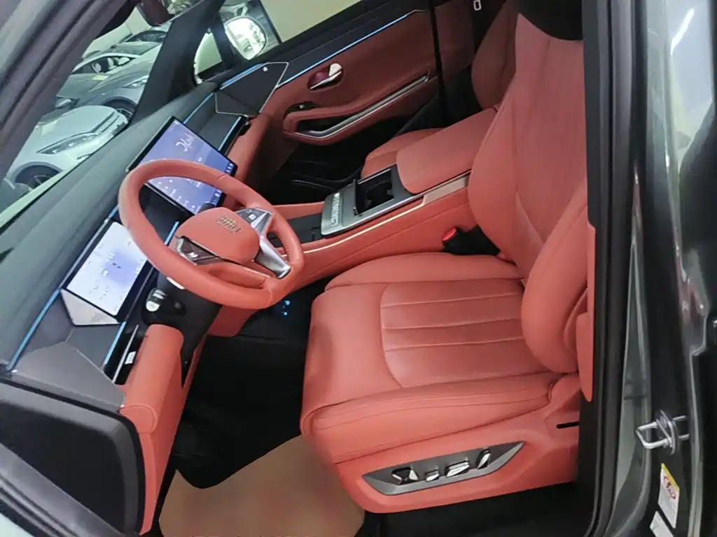 BYD Tang L — миниатюра 15