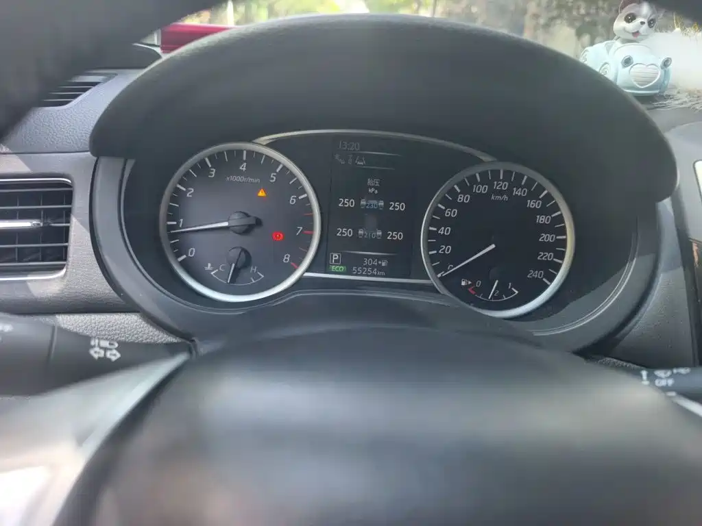 Nissan Tiida — миниатюра 12