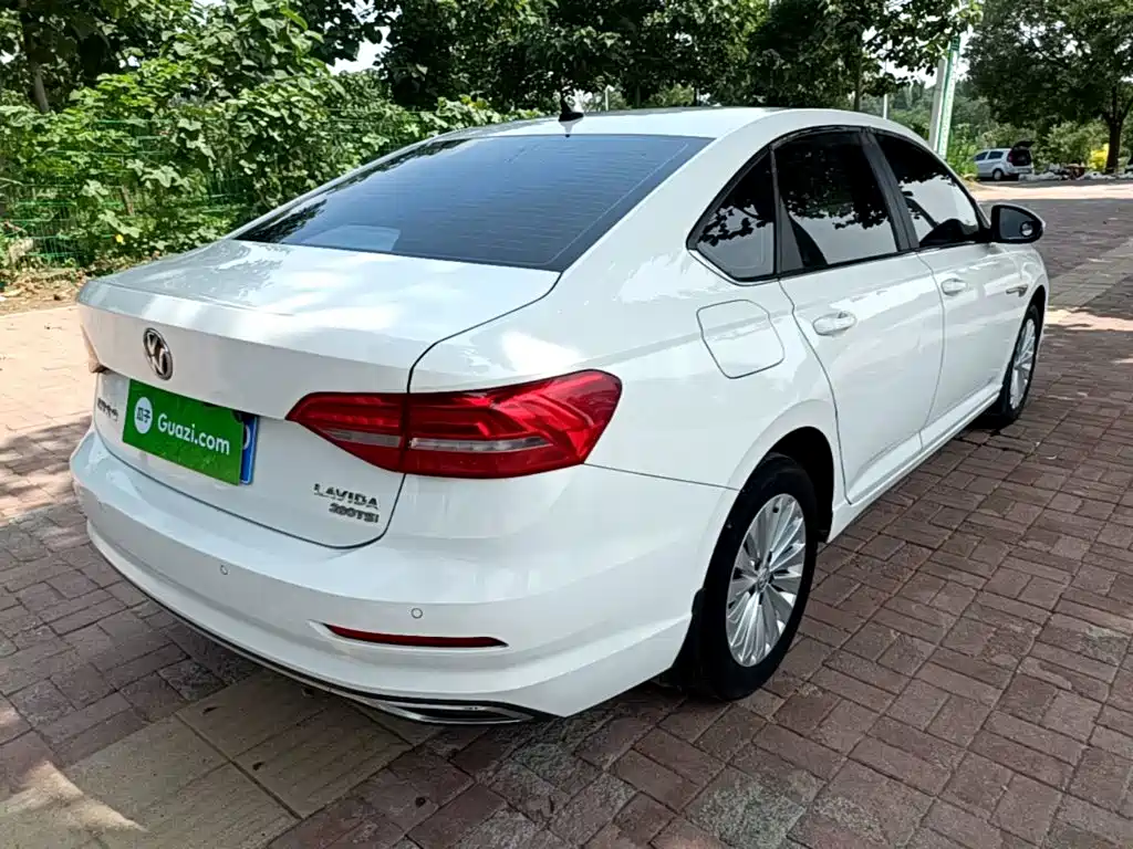 Volkswagen Lavida 2019 1.5L AT Comfort VI