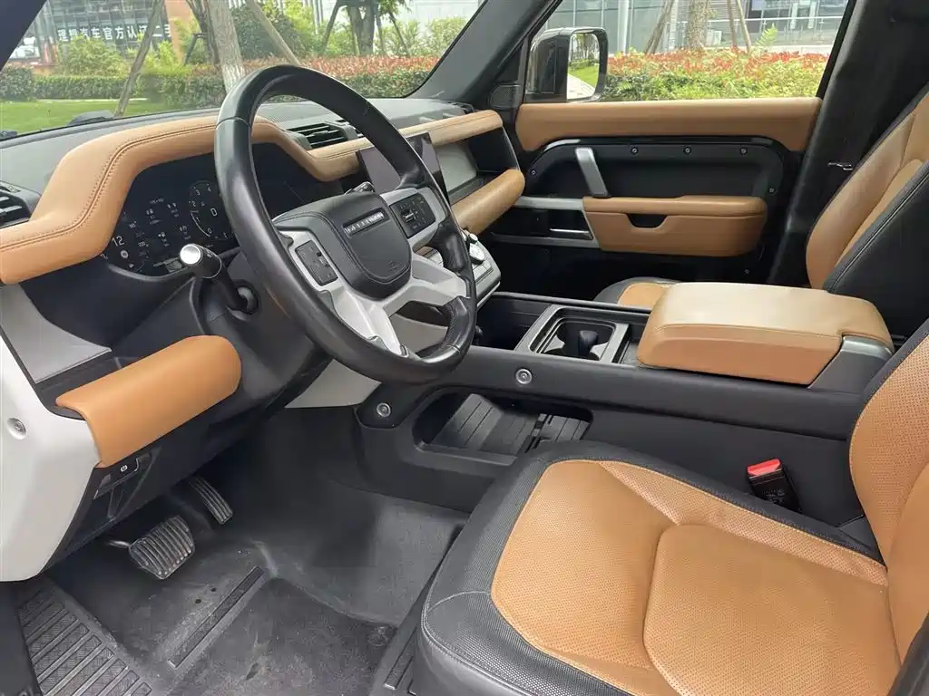 Land Rover Defender — миниатюра 11