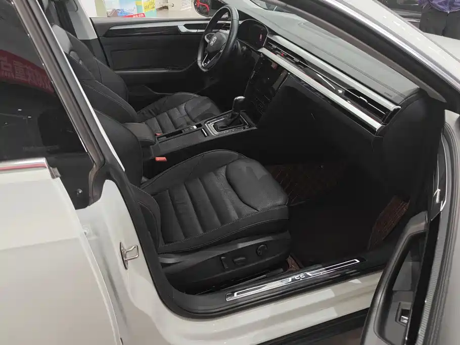Volkswagen CC — миниатюра 8