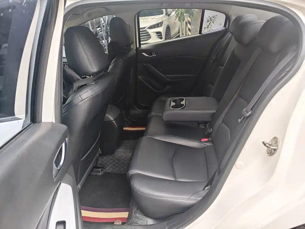 Mazda 3 Axela — миниатюра 14